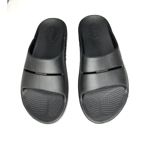 OOFOS Ooaah Slide Sandals Womens Size 7 (Mens 5) Black Recovery Comfort Shoes - Picture 1 of 10